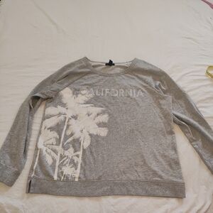 GAP Gray and Cream Sweatshirt California.  Size XL